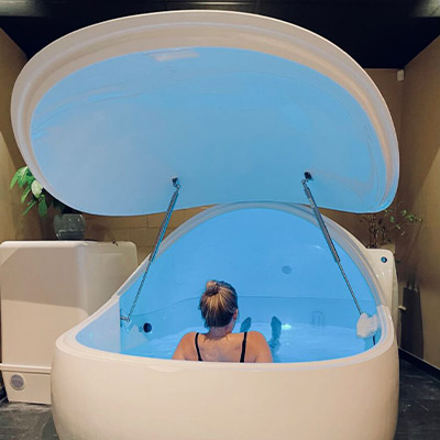 Floaten in Amersfoort 8 Zweven-en-alles-even-los-laten-heerlijk-ontspannen-door-middel-van-floaten-bij-float-center-nederland-in-Amersfoort-floaten-relax-ontspannen